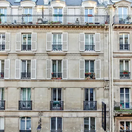 17 Luxury Parisien Flat Montorgueil 2