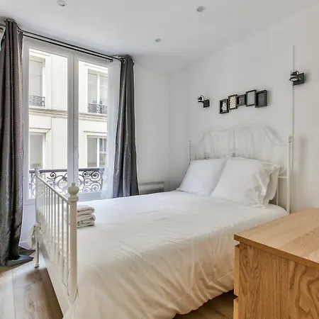 17 Luxury Parisien Flat Montorgueil 2 Parijs